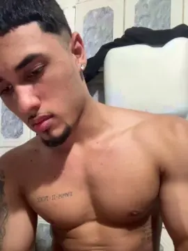 Cam4 Best Webcam of Novinhorj01