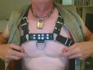 Cam4 Free Live Porn of bomberglatzefun