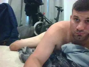 Cam4 Live Porn of ryan19sexy