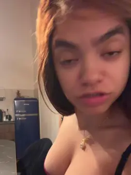 Cam4 Live Sex of NuriaB