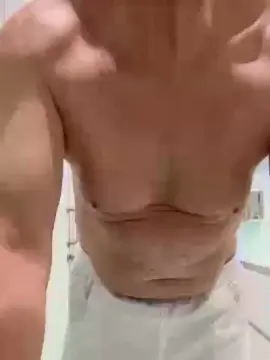 Cam4 Watch Live Sex Cams of chispi3009