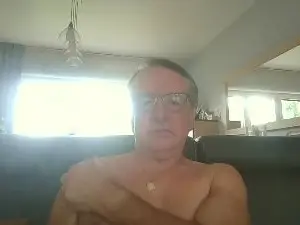 Cam4 Nude Webcam of oldtimer160