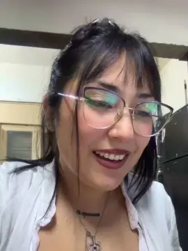 Cam4 Adult Video Chat of Lareyni26