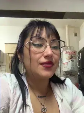 Cam4 Adult Video Chat of Lareyni26