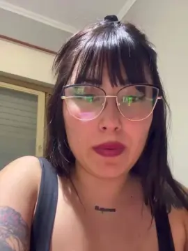 Cam4 Private Sex Chat of Lareyni26
