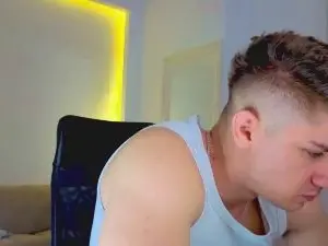Cam4 Best live sex cam show of MaxKaidenn