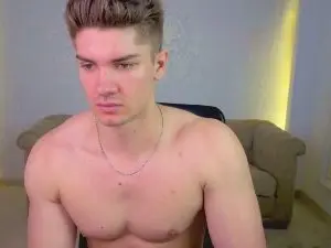 Cam4 Private Sex Chat of MaxKaidenn