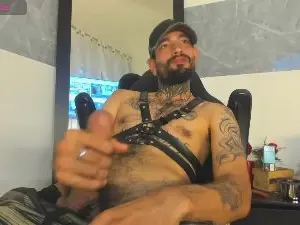 Cam4 Live Porn of cristhofer_evan