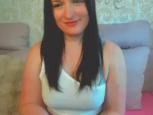 Cam4 Nude Webcam of curvynova