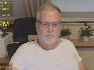 Cam4 Live Sex of subbear1968