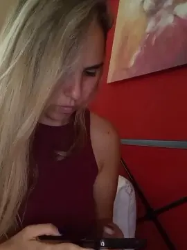 Cam4 Private Sex Chat of Emilyvuxa