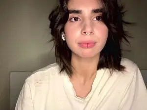 Cam4 Live Porn of TheolaHoesing