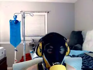 Cam4 Live Porn of KinkySlutGuy
