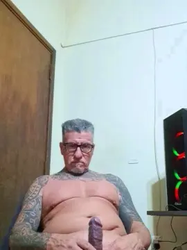 Cam4 Free Porn Cam of isakito23hot