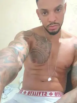 Cam4 Sex Cam of Divino198936