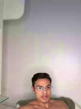 Cam4 Watch Live Sex Cams of kayobrando
