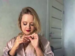 Cam4 Watch Live Sex Cams of JohnnaFiecke