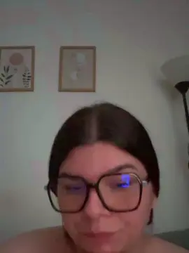 Cam4 Nude Webcam of beb2hot