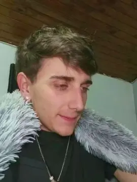 Cam4 Watch Live Sex Cams of Agustinkei