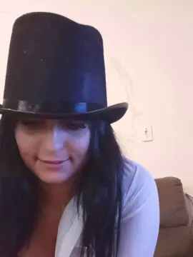 Cam4 Watch Live Sex Cams of Docejulia1