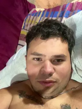 Cam4 Live Sex Cam of Lucaswolf33