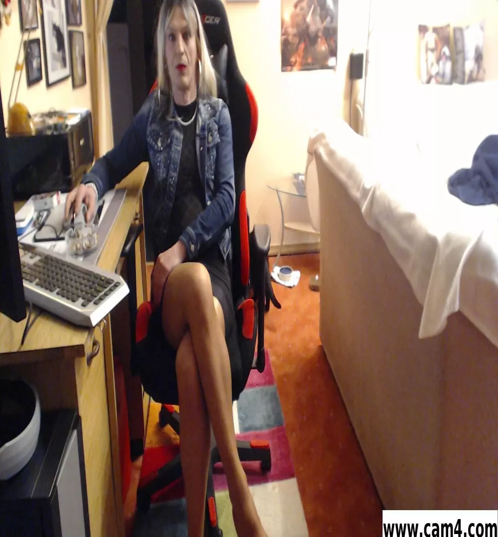 NylonVicky