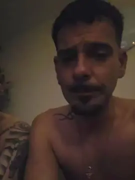 Cam4 Free Live Porn of Chicosexyhetero