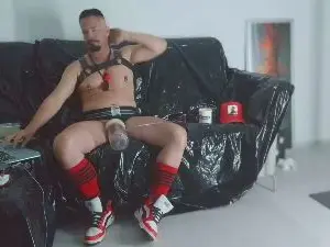 Cam4 Best Webcam of chester4gear