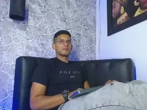 Cam4 Private Sex Chat of Chris_Dick99