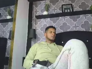 Cam4 Private Sex Chat of Chris_Dick99