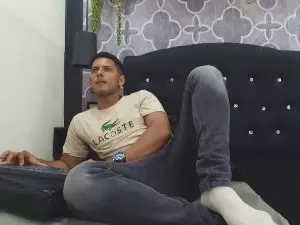 Cam4 Free Live Porn of Chris_Dick99