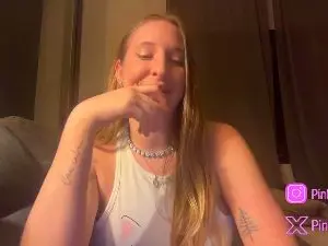 Cam4 Adult Webcams of pinkladyx2