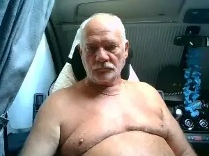 Cam4 Free Live Porn of Melkmann1