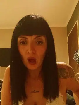 Cam4 Free Live Porn of Wildrousse