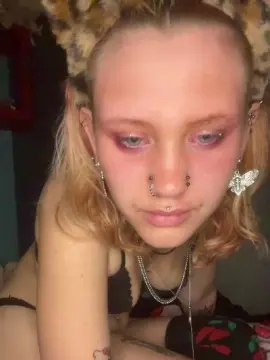 Cam4 Live Sex Cam of Darkutiee