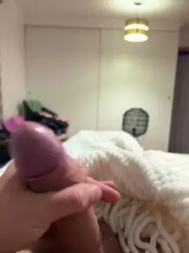 Cam4 Live Porn of bastian348