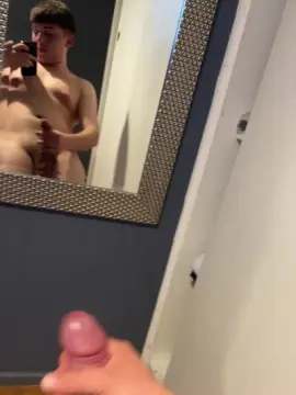 Cam4 Live Sex of bastian348