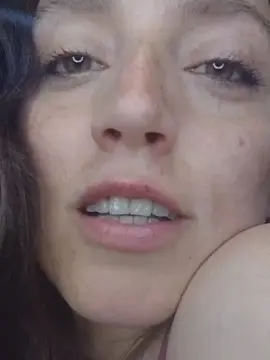 Cam4 Free Porn Cam of Mileepecas