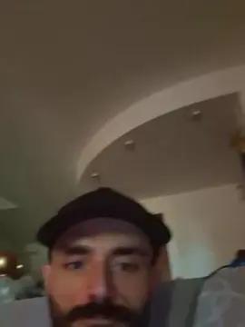 Cam4 Free Live Porn of Jonanbcn1