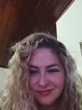 Cam4 Free Porn Cam of Meycurvy