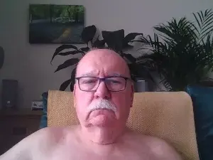 Cam4 Watch Live Sex Cams of carebear2022