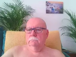 Cam4 Live Porn of carebear2022