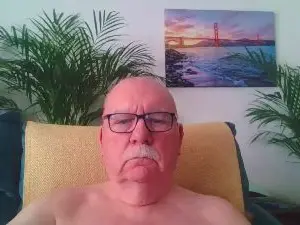 Cam4 Watch Live Sex Cams of carebear2022