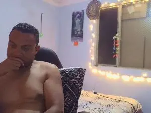 Cam4 Sex Cam of Juanchovergon22