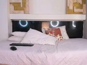 Cam4 Free Live Porn of Perverse_Light