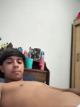 Cam4 Nude Webcam of gusztaa