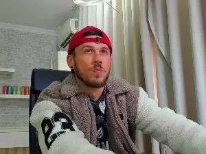 Cam4 Watch Live Sex Cams of JonahShaw