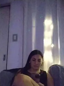 Cam4 Live Sex of NickyDvich