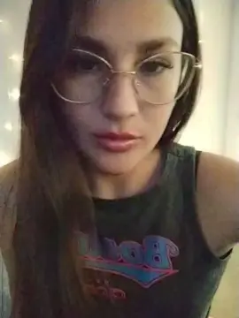 Cam4 Free Live Porn of NickyDvich