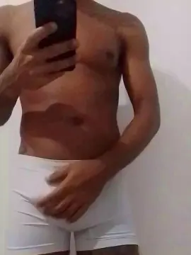 Cam4 Live Porn of indio84